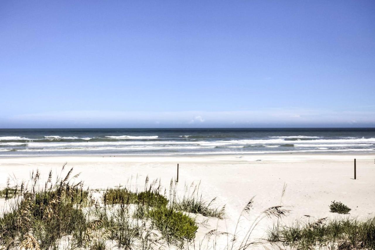 New Smyrna Beach Abode With Fire Pit, Walk To Beach! Kültér fotó